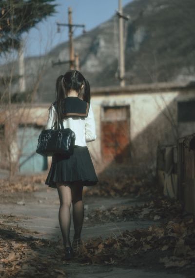 红杏在线_乱人伦精品视频在线观看