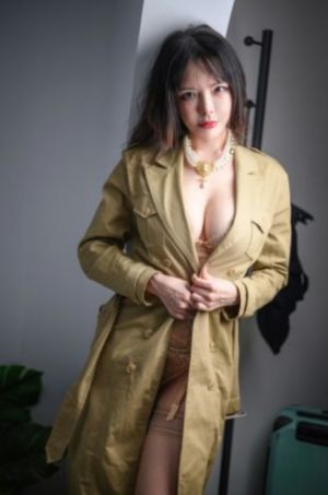 丰满的临时工bd_4K在线观看完整版